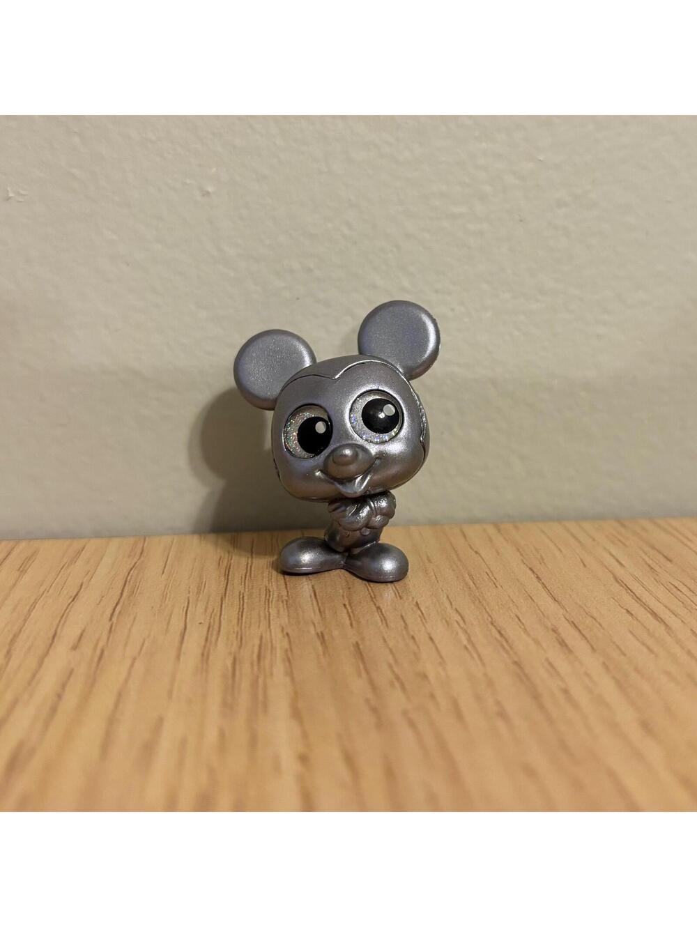 Disney Doorables Unlocked Silver Mickey Mouse Game Piece